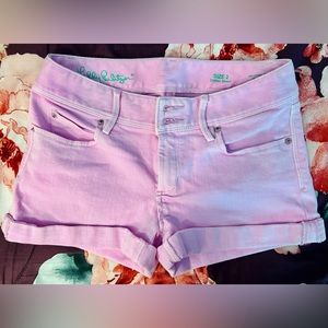 Lilly Pulitzer shorts size 2.